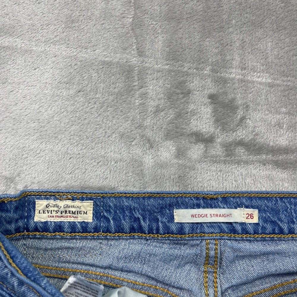 Levi's Wedgie Straight Jeans High Rise Button Fly Denim Casual Sz 26 Grunge Boho - Picture 6 of 14